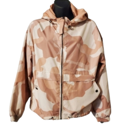 Forever 21 - Light Pink Camo Windbreaker - Small - Picture 1 of 7